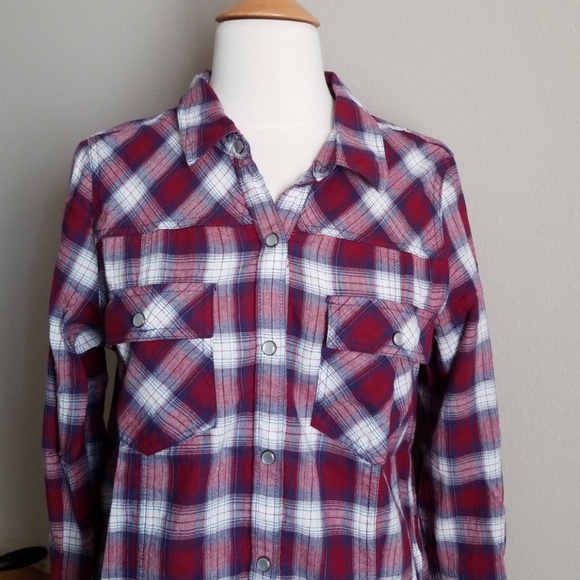 Plaid button up shirt - Picture 3 of 6